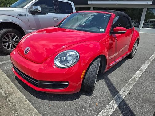 2016 Volkswagen Beetle 1.8T S