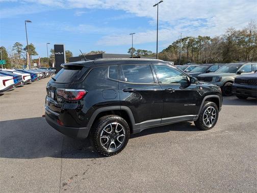 2024 Jeep Compass Trailhawk