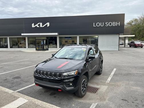 2024 Jeep Compass Trailhawk