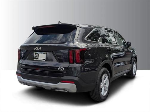 2025 Kia Sorento LX