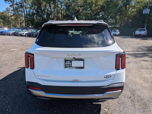 Glacial White Pearl 2026 Kia Sorento S