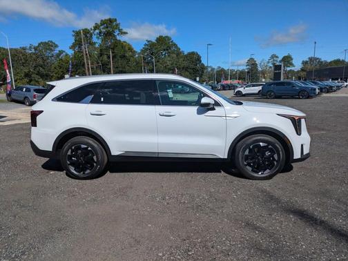 Glacial White Pearl 2026 Kia Sorento S
