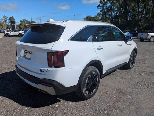 Glacial White Pearl 2026 Kia Sorento S