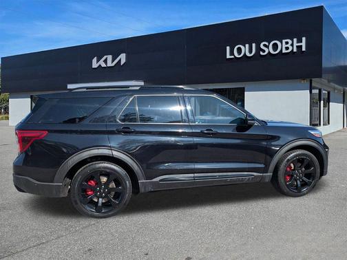 Black Metallic 2020 Ford Explorer ST