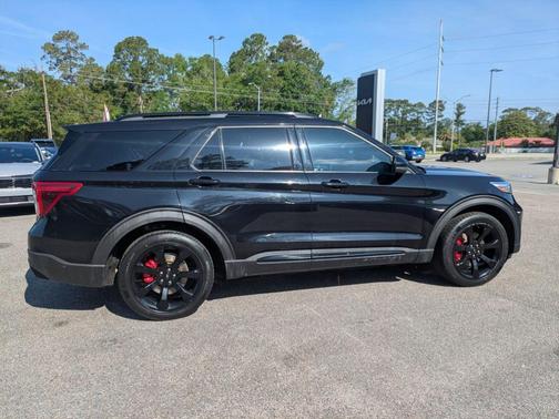 Black Metallic 2020 Ford Explorer ST