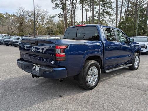 2023 Nissan Frontier SV