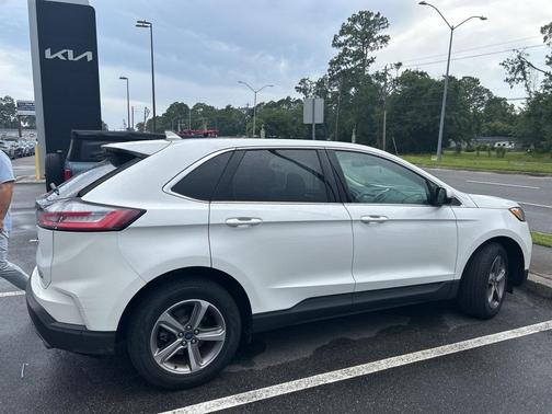 2020 Ford Edge SEL