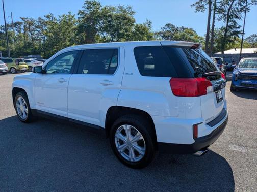 Summit White 2017 GMC Terrain SLE-1