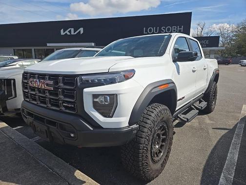 2024 GMC Canyon AT4X
