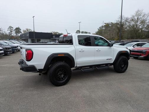 2024 GMC Canyon AT4X