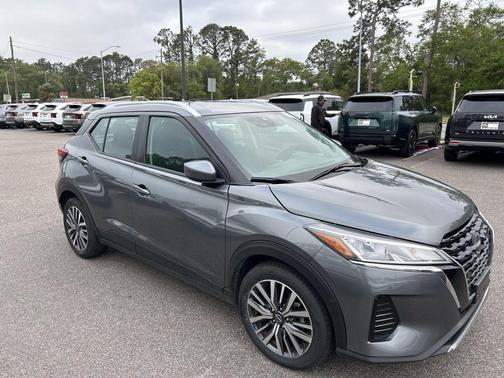 2024 Nissan Kicks SV