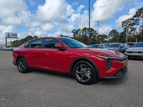 Currant Red 2026 Kia K4 LXS