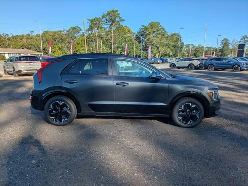 Gray 2025 Kia Niro EV Wind