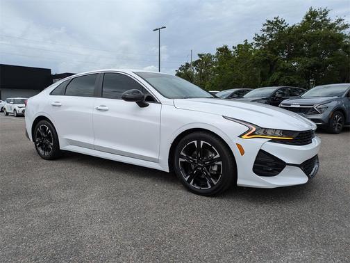 2022 Kia K5 GT-Line