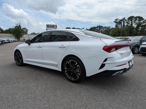 2022 Kia K5 GT-Line