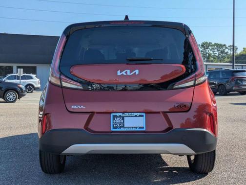 Mars Orange 2023 Kia Soul LX