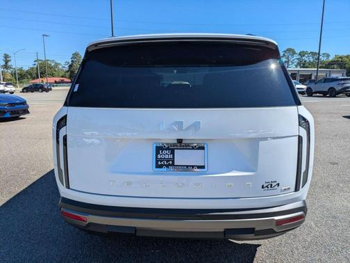 Glacial White Pearl 2027 Kia Telluride S