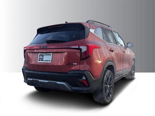 2025 Kia Seltos X-Line