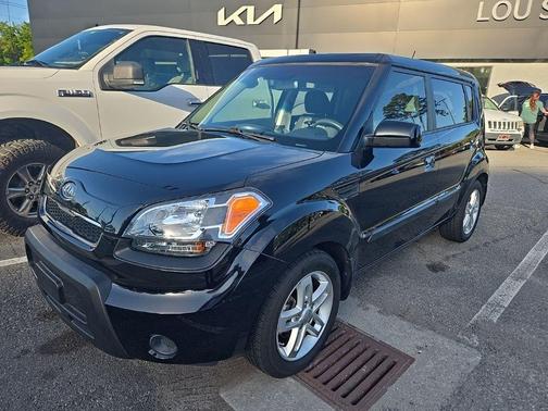 2010 Kia Soul +