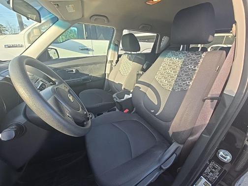 2010 Kia Soul +