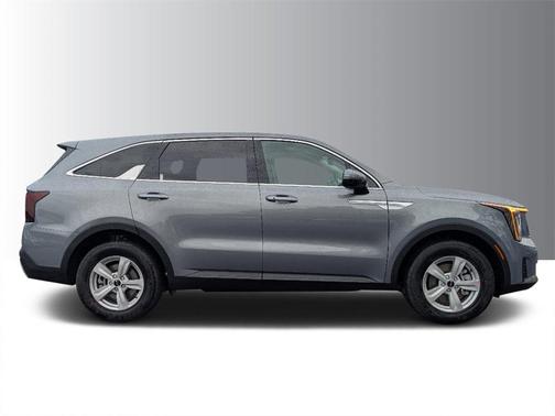 2025 Kia Sorento LX