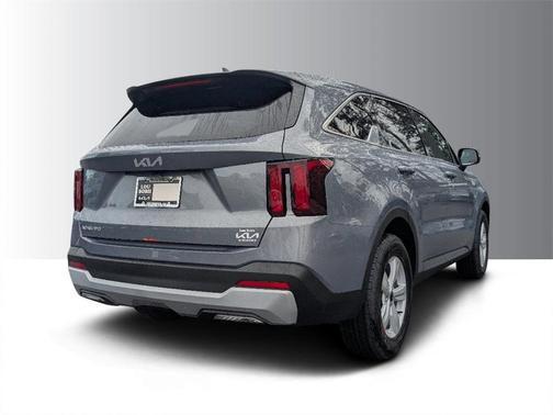2025 Kia Sorento LX