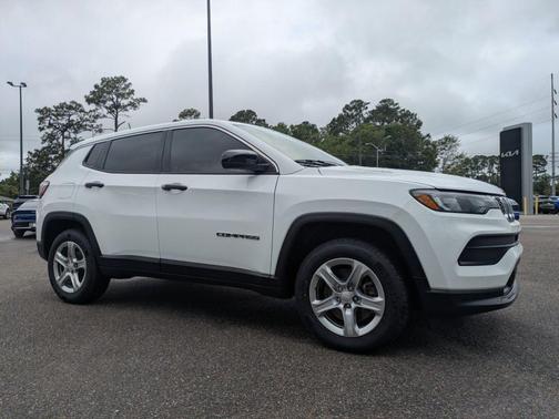 Bright White Clearcoat 2024 Jeep Compass Sport