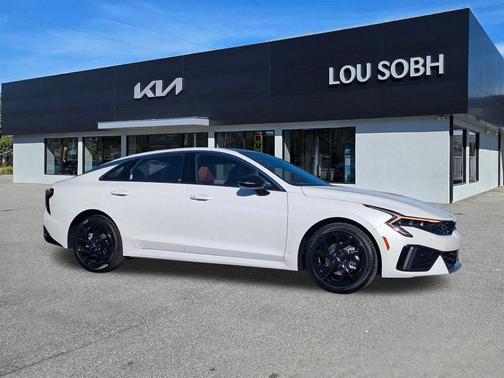 Snow White Pearl 2026 Kia K5 GT-Line