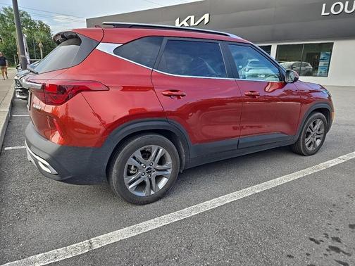 2023 Kia Seltos S