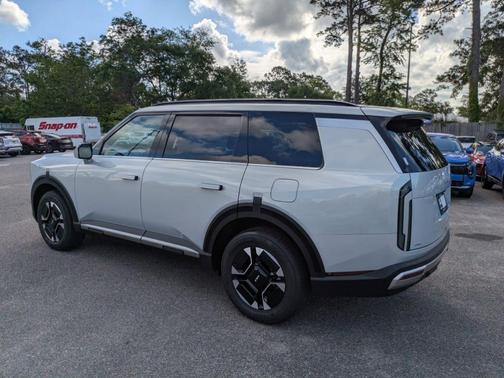Ivory Silver 2027 Kia Telluride EX