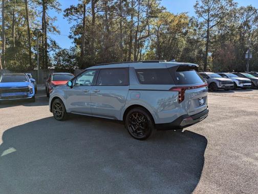 Ceramic Silver 2026 Kia Carnival Hybrid SX Prestige