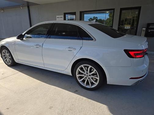 2019 Audi A4 2.0T Prestige