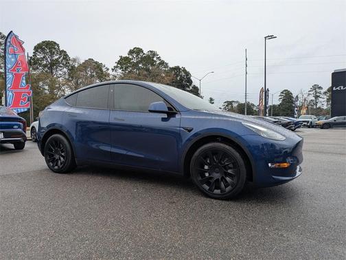 2023 Tesla Model Y Long Range