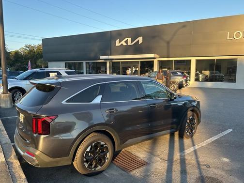 2024 Kia Sorento S