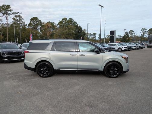 2026 Kia Carnival Hybrid SX
