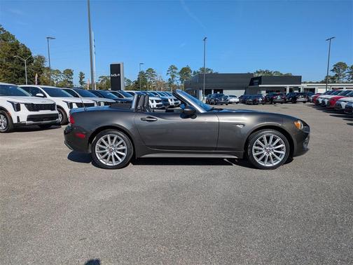 2017 FIAT 124 Spider Lusso