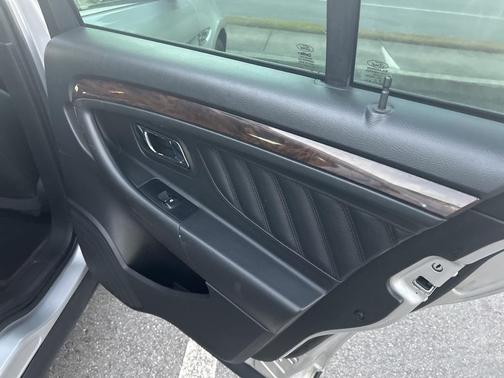 2014 Ford Taurus Limited