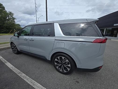 2022 Kia Carnival EX