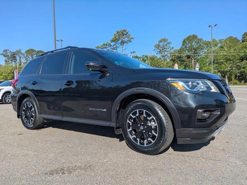 Magnetic Black 2020 Nissan Pathfinder SL
