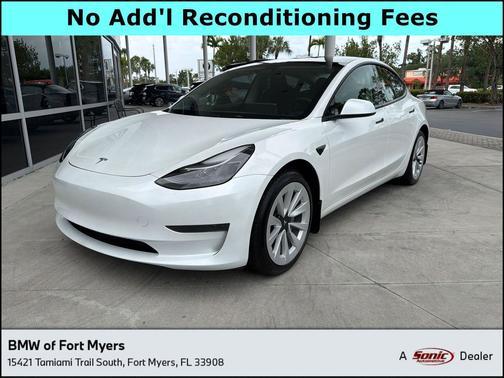 Pearl White Multi-Coat 2023 Tesla Model 3 Standard Range