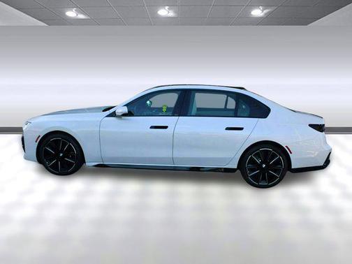 2025 BMW 760 i xDrive