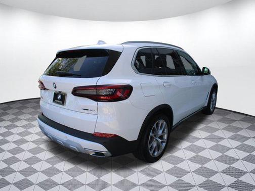 2023 BMW X5 sDrive40i