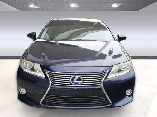 2015 Lexus ES 300h Base