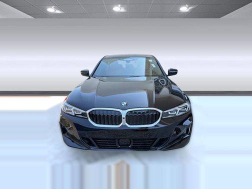 Jet Black 2026 BMW 330 330i
