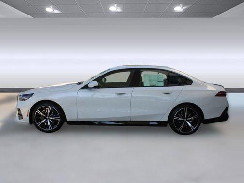 2026 BMW 530 i xDrive
