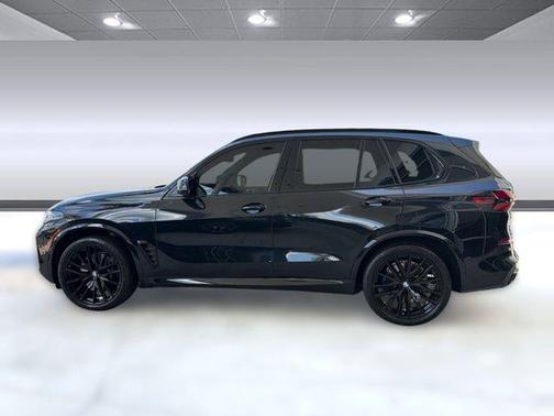 Black Sapphire Metallic 2024 BMW X5 M60i