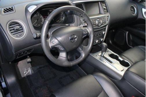 2019 Nissan Pathfinder SL