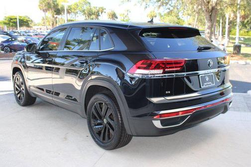 2022 Volkswagen Atlas Cross Sport 2.0T SE w/Technology