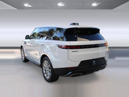 2024 Land Rover Range Rover Sport SE
