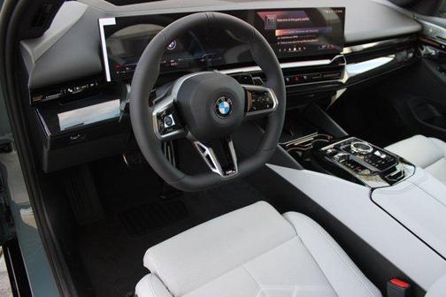 2026 BMW 530 530i